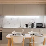 Stunning Duplex W/ Patio By Lovelystay * Porto