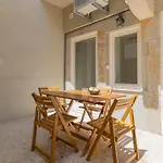 Stunning Duplex W/ Patio By Lovelystay Porto