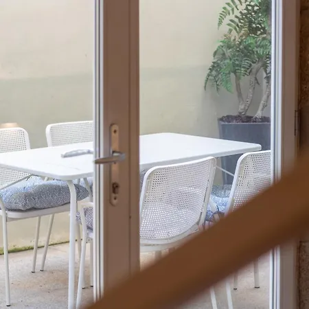 Stunning Duplex W/ Patio By Lovelystay