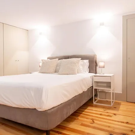Stunning Duplex W/ Patio By Lovelystay Apartament *