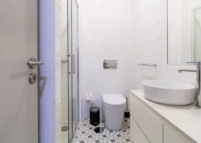 Daire Stunning Duplex W/ Patio By Lovelystay Porto