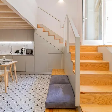 Stunning Duplex W/ Patio By Lovelystay