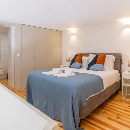 Stunning Duplex W/ Patio By Lovelystay Apartament *