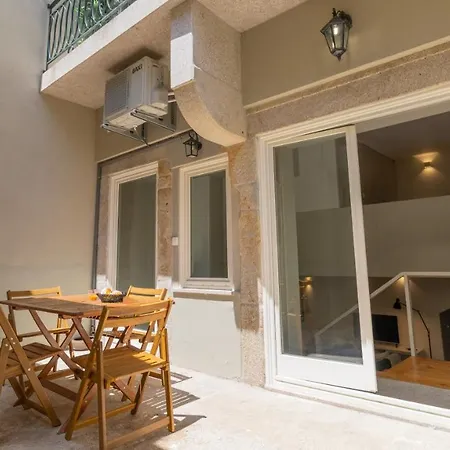 Stunning Duplex W/ Patio By Lovelystay *