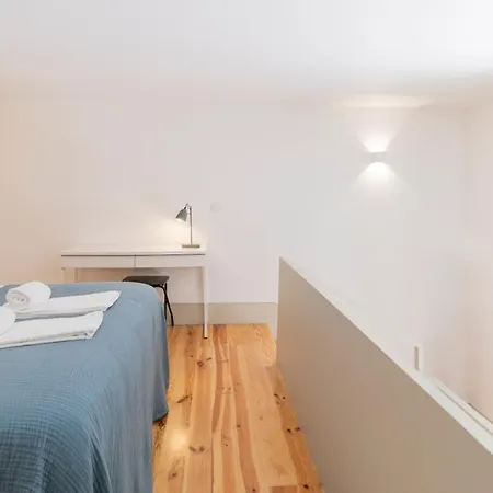 Stunning Duplex W/ Patio By Lovelystay Apartament