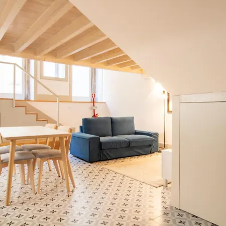 Διαμέρισμα Stunning Duplex W/ Patio By Lovelystay
