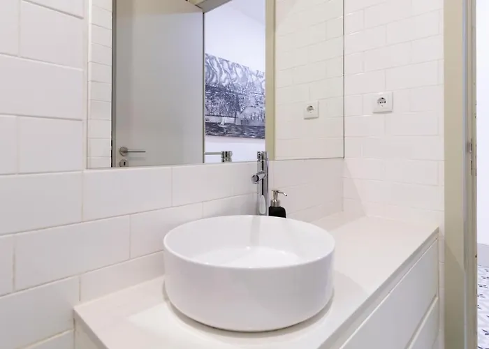 Stunning Duplex W/ Patio By Lovelystay Apartmán *